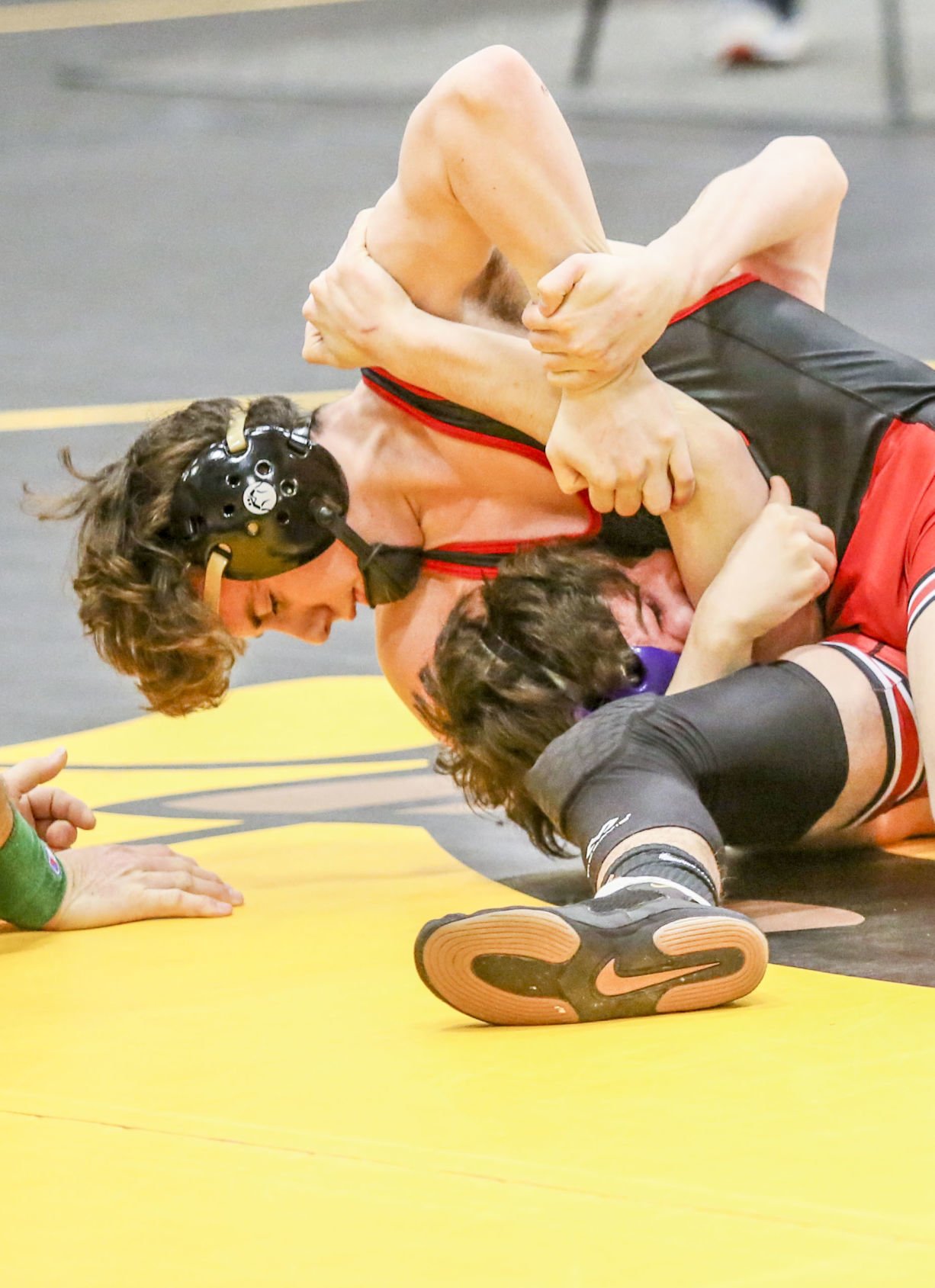 020120-qc-spt-mac wrestling-12.JPG